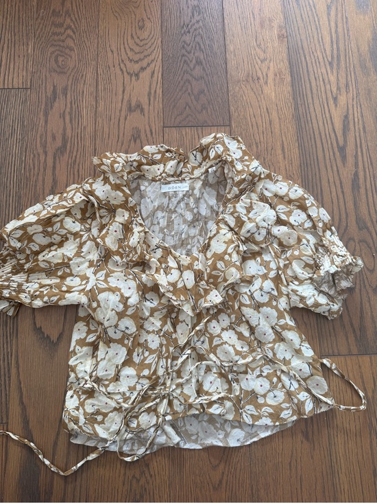 Doen Tops - Doen Cream and Tan Floral Ruffle Tie-Front Blouse